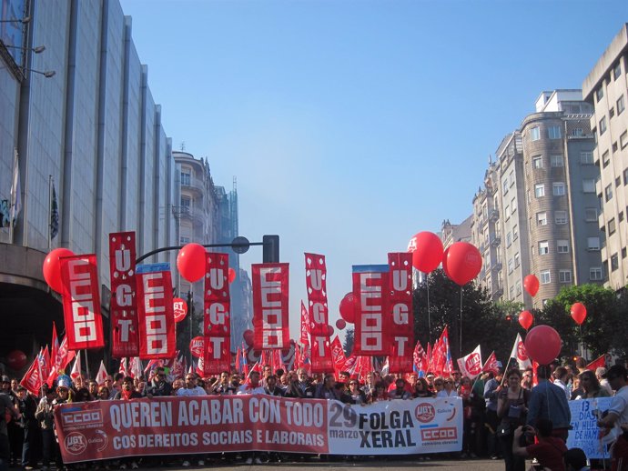 Manifestación Central De UGT Y CC.OO. En Vigo Por La Huelga