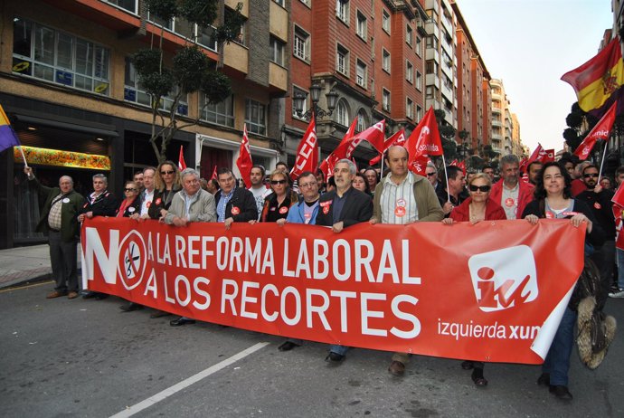 Gaspar  Llamazares, En La Manifestación De Oviedo