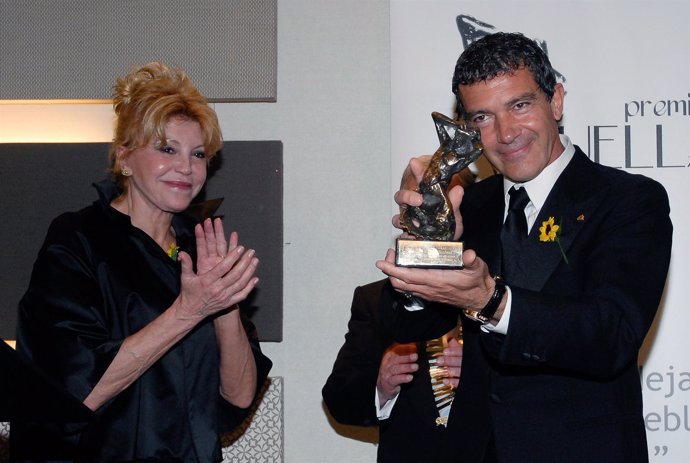 Antonio Banderas Recibe El Premio Huella