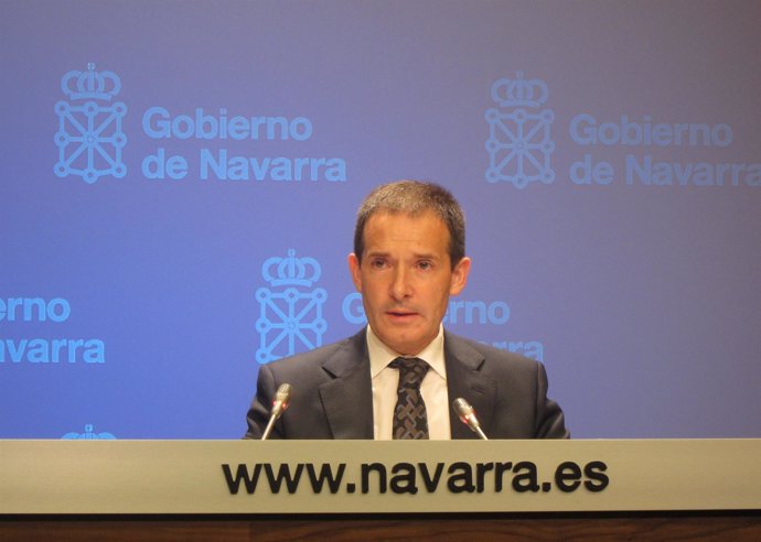 El Consejero De Fomento Y Vivienda De Navarra, Anai Astiz.