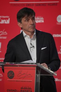 Tenis.- Emilio Sánchez Vicario: "Sería bueno que Nadal ganara a Djokovic antes de Roland Garros" 