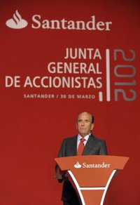 Economía/Finanzas.- Santander pidió 8.000 millones de euros en las 'megasubastas' de liquidez del BCE