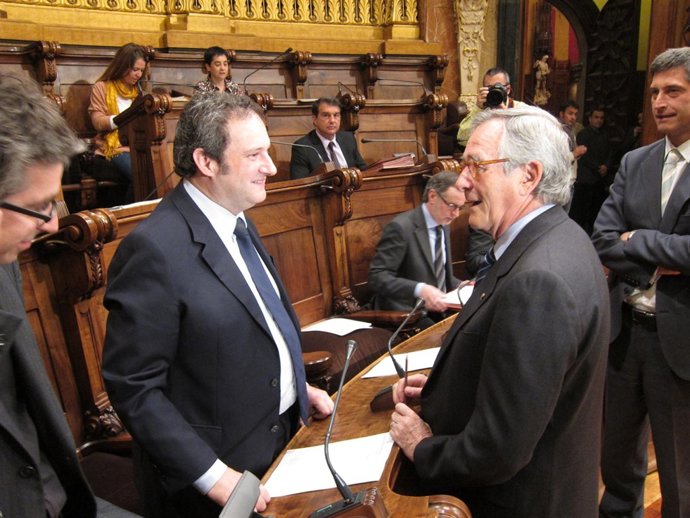 Xavier Trias (Ciu) Despide Al Exalcalde Jordi Hereu (PSC)