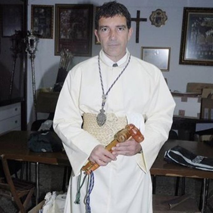 Antonio Banderas Preparado Para La Semana Santa 