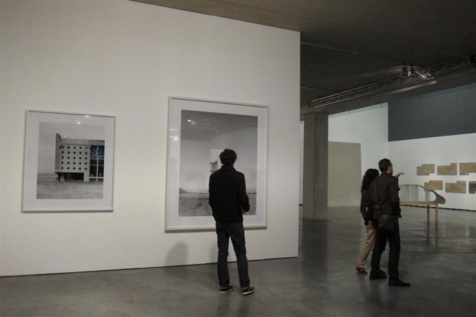 Imagen De La Exposición 'Lugares En Pérdida'.