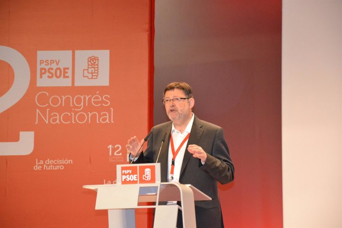 El Candidato A Secretario General Del PSPV Ximo Puig Interviene En El Congreso.