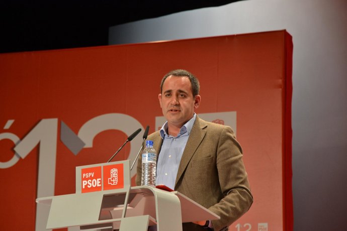 El Candidato A La Reelección Como Secretario General Del PSPV, Jorge Alarte.