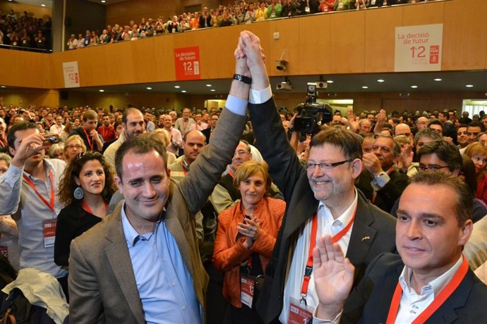 Alarte Y Puig Tras Conocer El Vencedor Del Congreso Del PSPV.