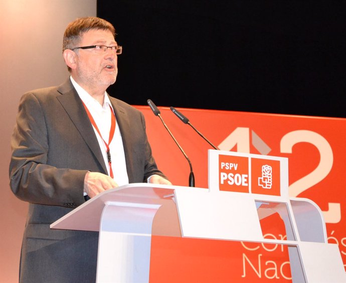 El Secretario General Del PSPV, Ximo Puig, En Su Intervención Como Candidato.