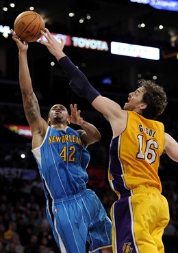 Pau Gasol Lidera A Lakers Ante Los Hornets