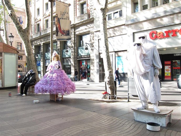 Estatuas en la Rambla