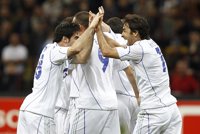 Fútbol/Bundesliga.- (Crónica) El Schalke empata ante el Hoffeinheim (1-1) y el Hannover vence al M'Gladbach (2-1)