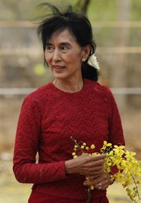 El partido de Suu Kyi logra 44 escaños en las legislativas de Birmania