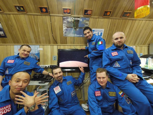 Tripulantes De La Misión De La ESA 'Mars500'
