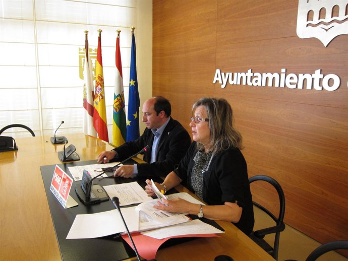 Urquía Y Arribas, En La Rueda De Prensa