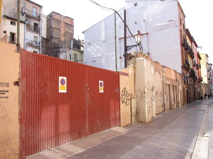 Una De Las Parcelas Que Salen A Concurso En La Calle Mayor