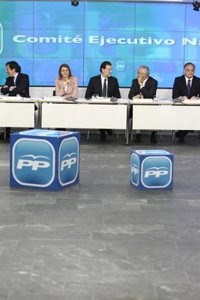Rajoy dice que tampoco le gustan algunas decisiones de los PGE 
