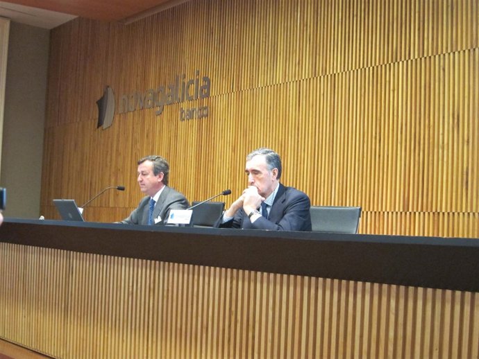 González-Bueno Y Castellano En La Presentación De Resultados De Novagalicia