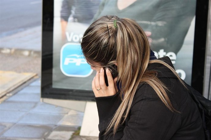 Uso Del Teléfono Móvil