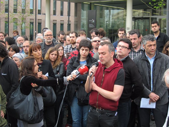 Jordi Bonet (Favb) En La Concentración Por Los Estudiantes Detenidos En El 29M