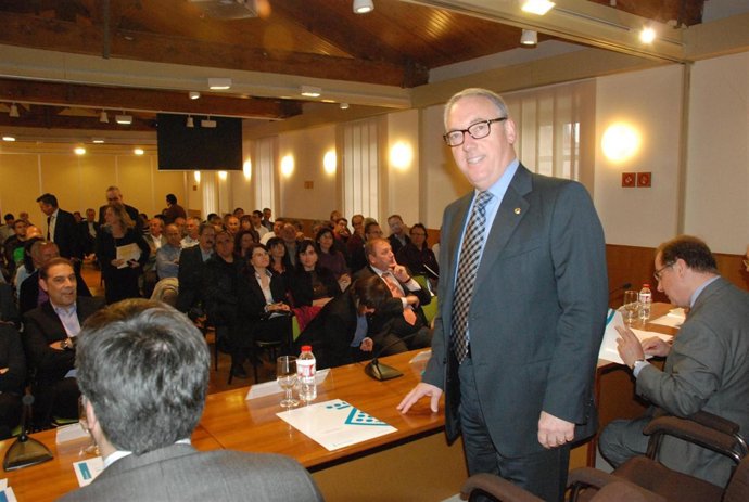 El Presidente De La Diputación De Tarragona, Josep Poblet