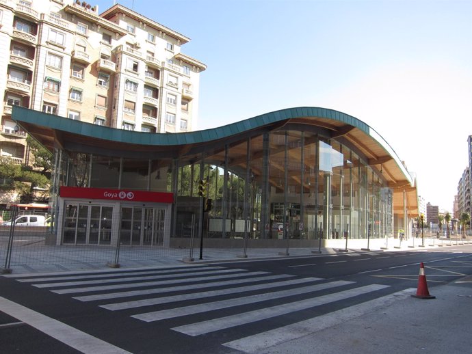 Estación De Cercanías De Goya, En Zaragoza
