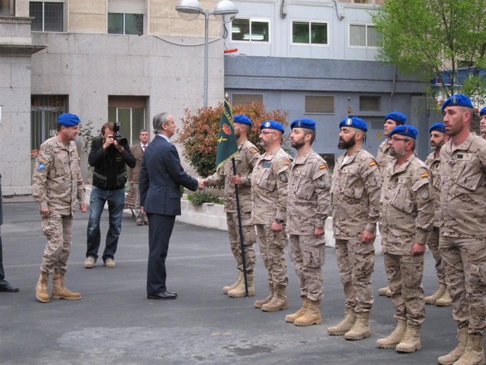 El Director De Guardia Civil, Arsenio Fernández De Mesa,Despide Al Relevo Españo