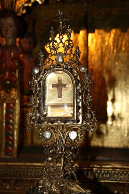 Lignum Crucis, Trozo De La Cruz De Cristo, Propiedad De Isabel La Católica