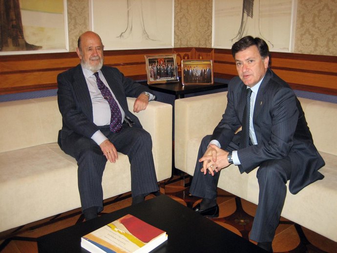 Vázquez (D) Y Gil Robles