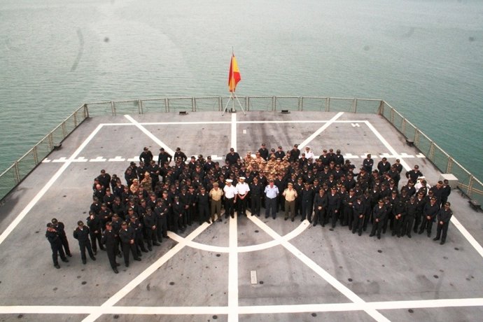 El JEMAD Visita A Las Fuerzas Españolas De La Operación Atalanta