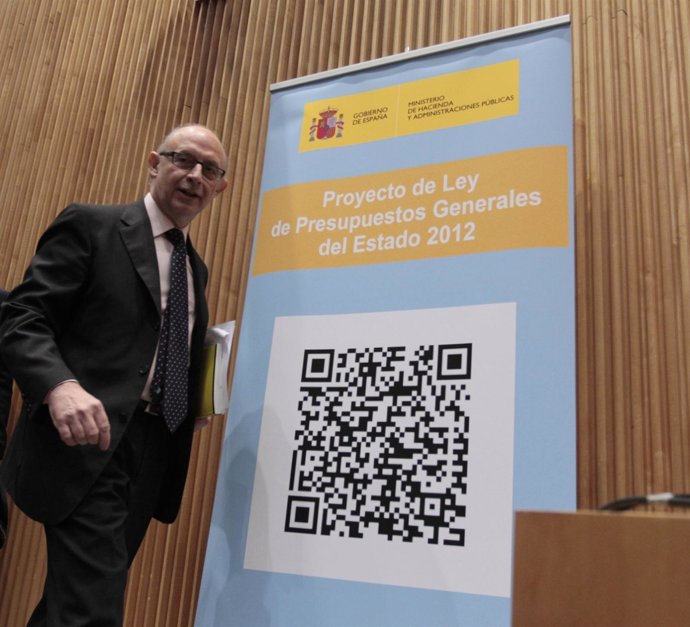 Montoro Explica Los Presupuestos En El Congreso