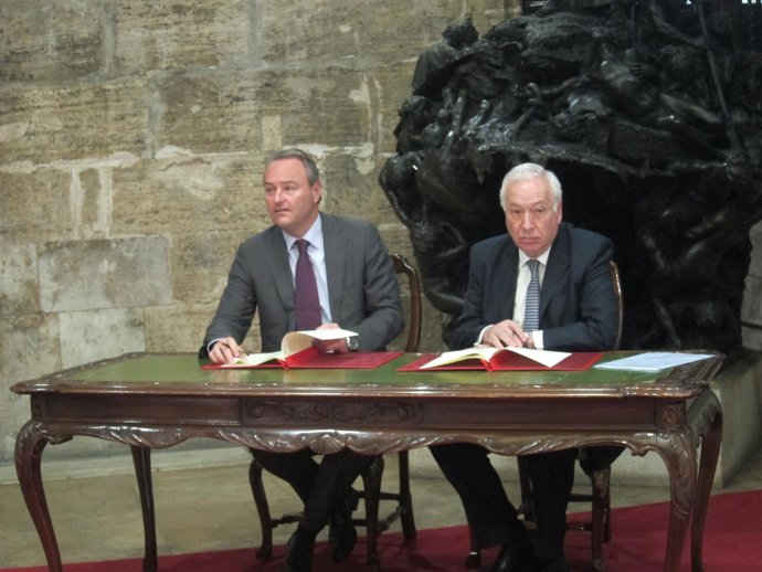 Alberto Fabra Y José Manuel García Margallo Firman Un Protocolo De Colaboración