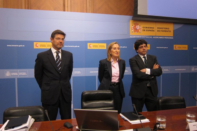 La Ministra De Fomento, Ana Pastor