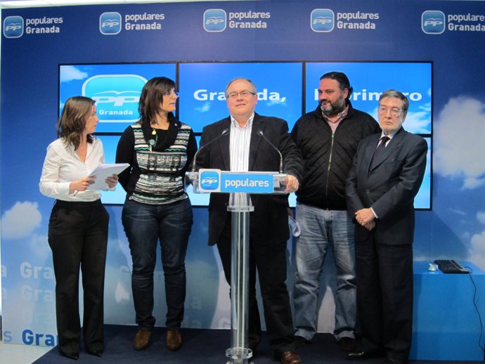 El PP De Granada Presentando Los PGE Para Granada
