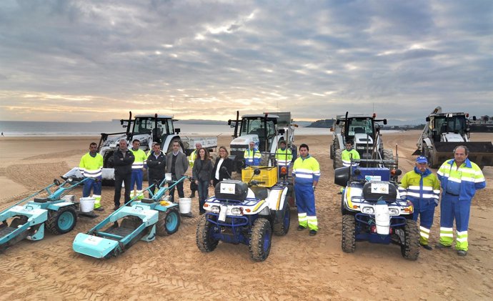 Servicio De Limpieza De Playas