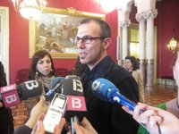 El PSM-IV-Ex critica que son un "desastre económico" y reclama que el Govern exija el cumplimiento del Estatuto