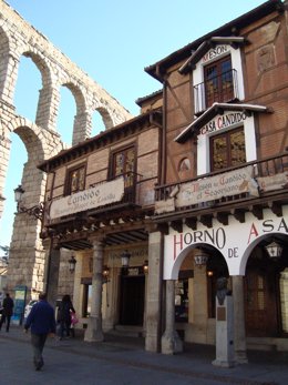 Restaurante Cándido, Junto Al Acueducto De Segovia