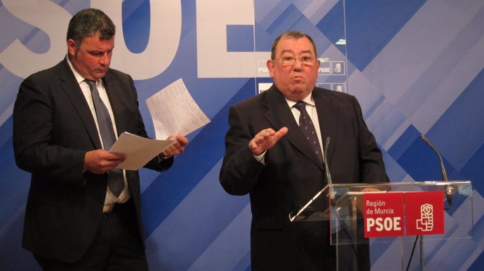 El Presidente Del PSRM-PSOE Y El Secretario De Economía