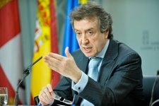 El Consejero De Presidencia Y Portavoz, Jose Antonio Santiago-Juarez Comparece E