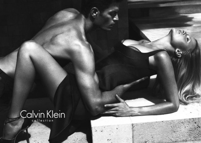 Lara Stone Para Calvin Klein 