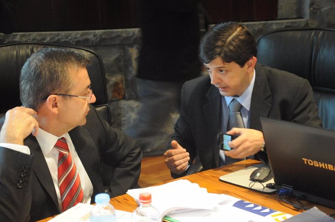 Rivero Y González Ortiz En El Consejo De Gobierno