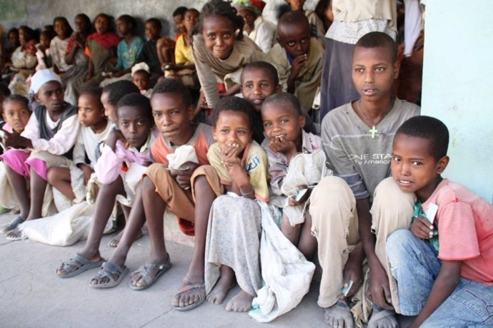 Menores Afectados Por La Hambruna En La Localidad De Zway (Etiopía)