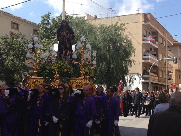 Comienza La Tradicional Puja De Imágenes En Blanca