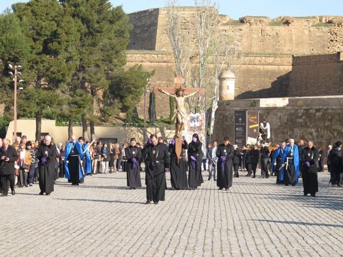 Procesión Del Via Crucis De Lleida