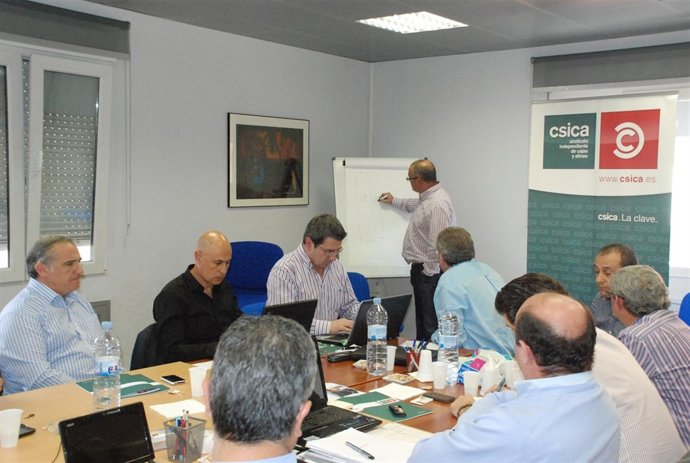 Encuentro De Representantes Sindicales De CSICA De Banca Cívica Y La Caixa.