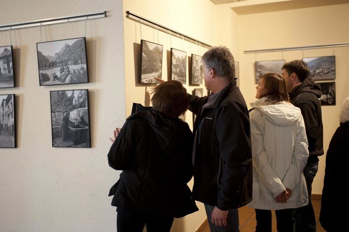 Exposición De Fotos Del Sobrarbe Años 40