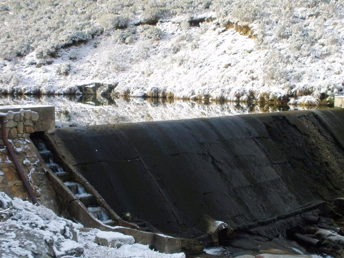 Imagen De La Presa De Barbedillo