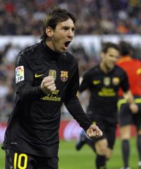 El Zaragoza no se rinde pero Messi tampoco