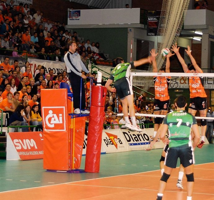 El Caja 3 Voleibol Teruel Se Adelanta En La Final
