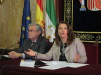 Crespo ve "absolutamente fuera de lugar" los presupuestos andaluces y exige unas cuentas "consecuentes"